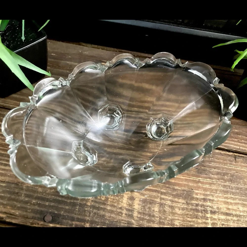 Vintage Colonial Pattern Cut Glass Footed Oval Jelly Dish